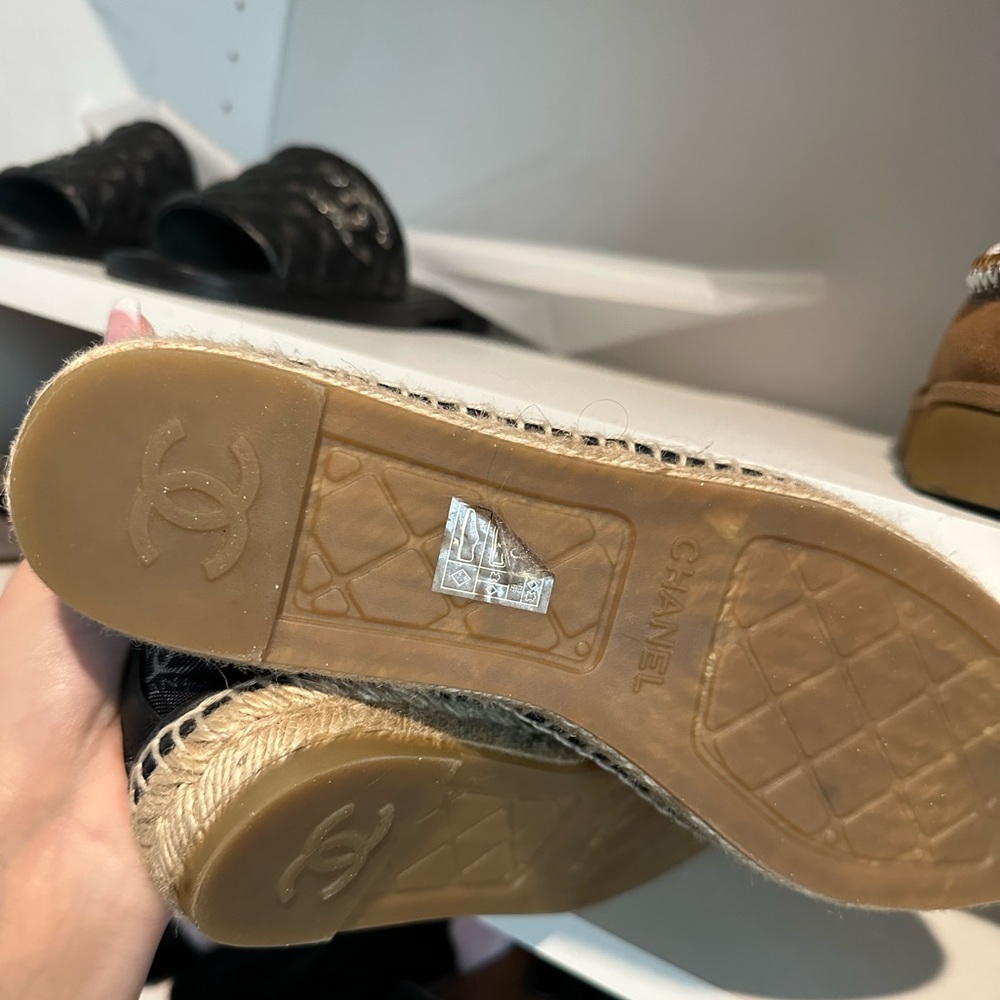 Chanel espadrilles - Picture 3 of 3